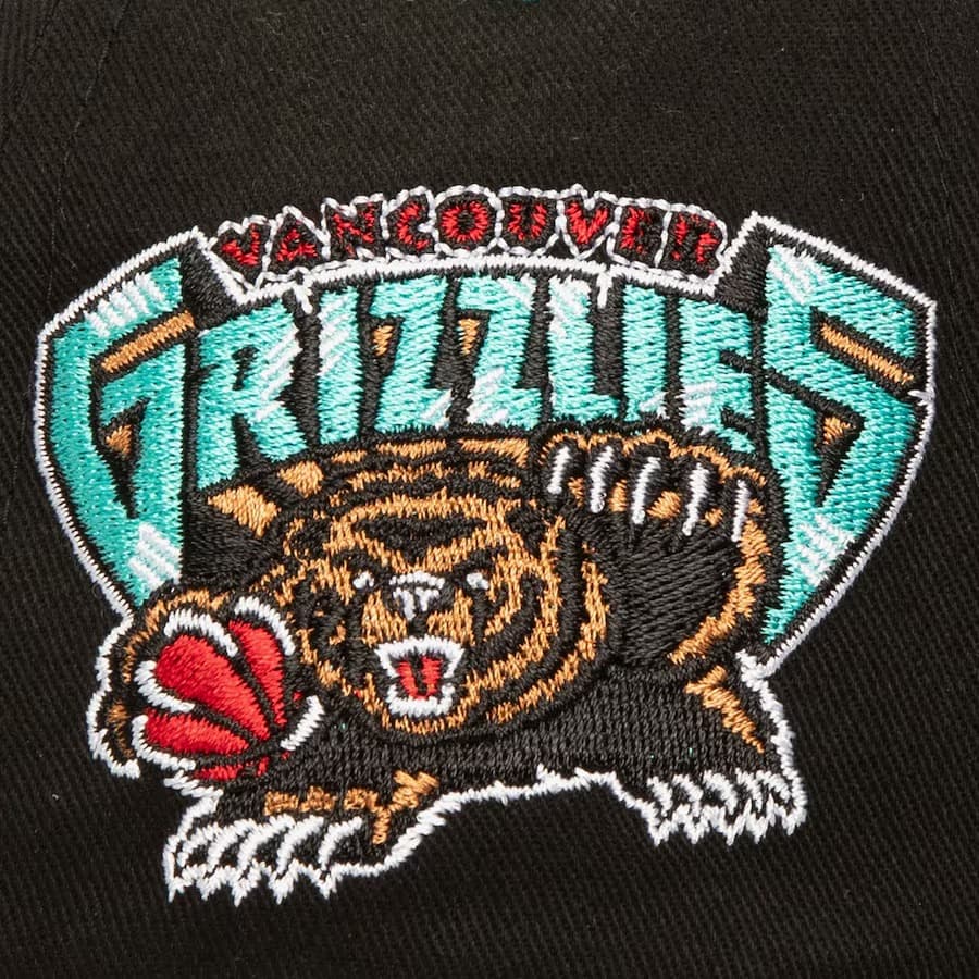 Бейсболка Mitchell & Ness Black Vancouver Grizzlies Block Sweep Pro Adjustable Hat