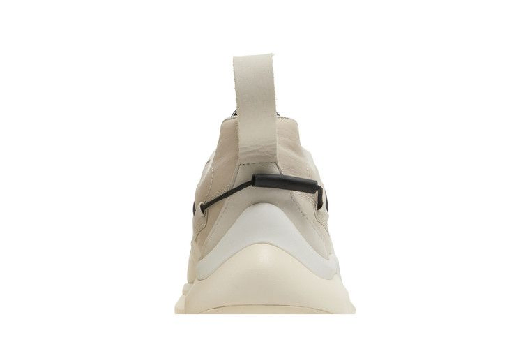 y-3-shiku-run-talc-bliss-gw8651_06