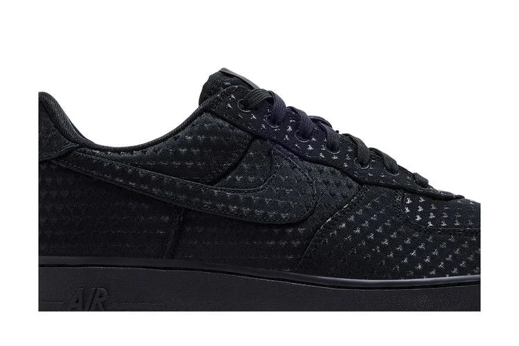 Krossovki-Nike-Air-Force-1-Low-Valentines-Day-Triple-Black-2026-1