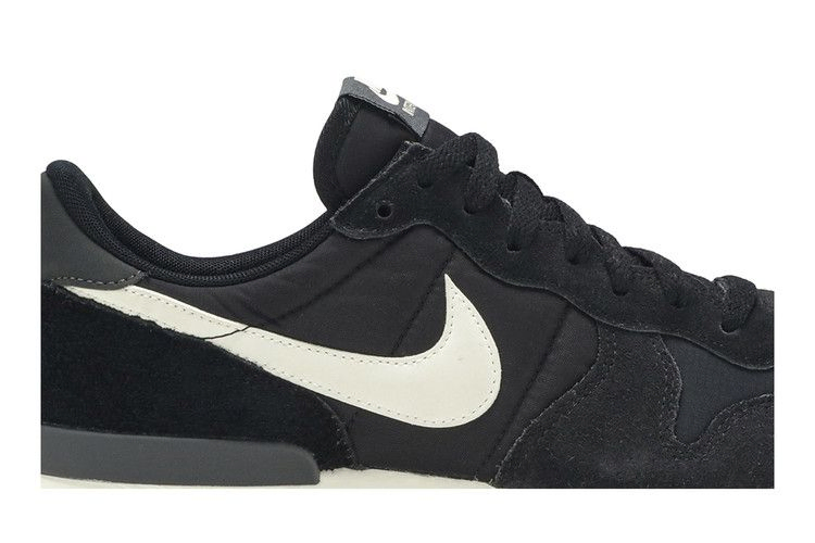 Кроссовки Nike Wmns Internationalist 'Black Gum'