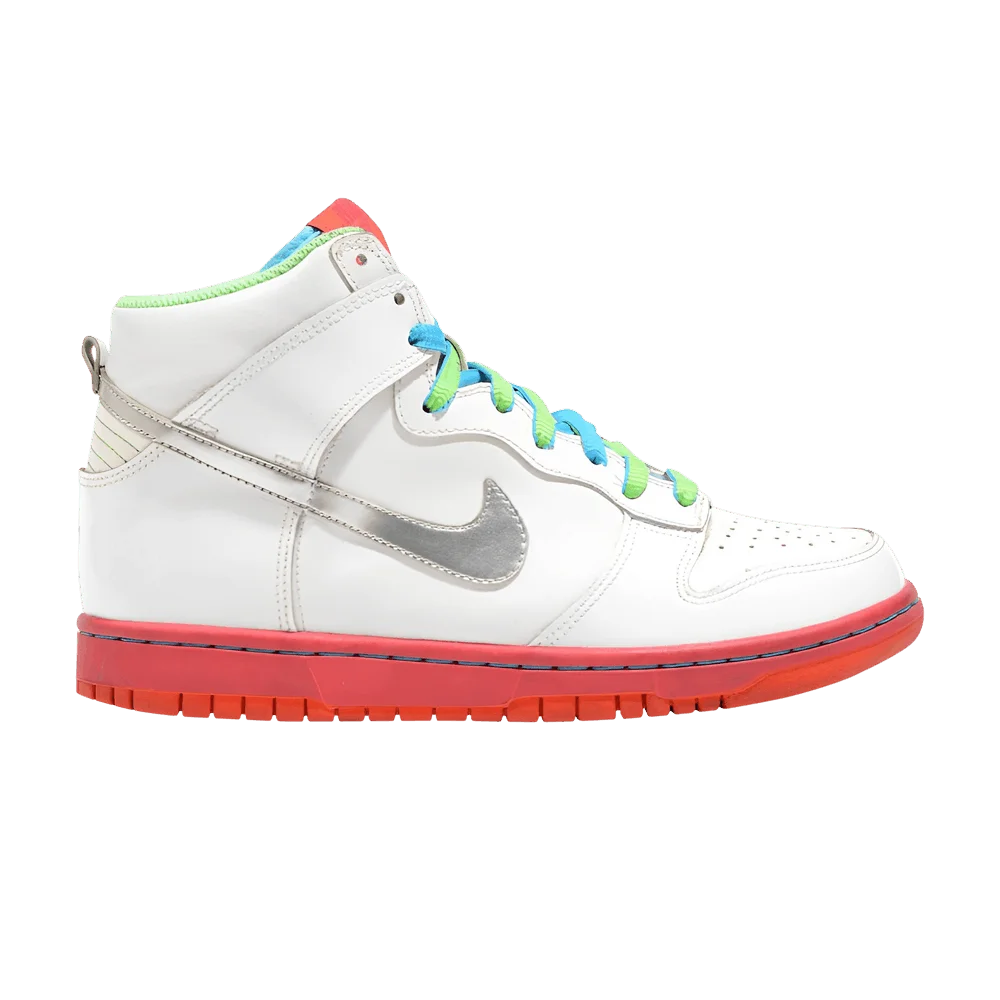 Krossovki-Nike-Dunk-High-GS-White-Silver-Cherry