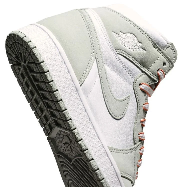 Krossovki-Wmns-Air-Jordan-1-Retro-High-OG-Seafoam-9