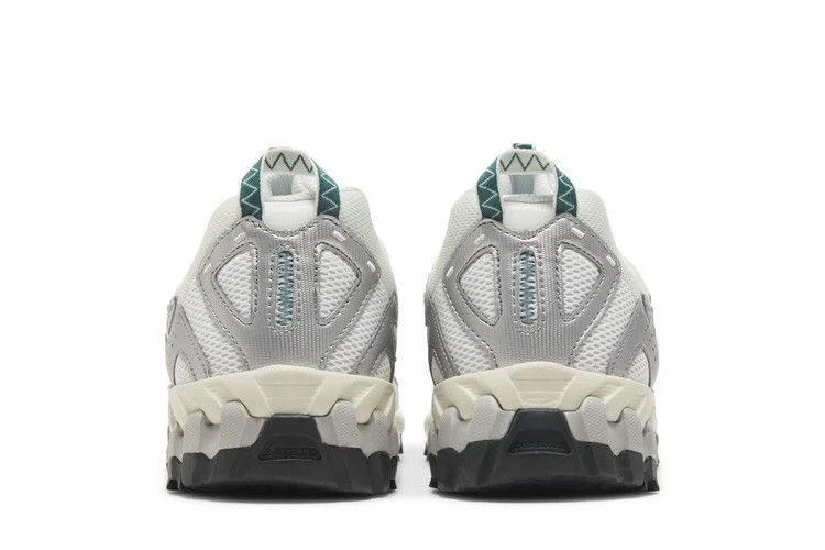 Krossovki-New-Balance-610-Silver-Reflection-5