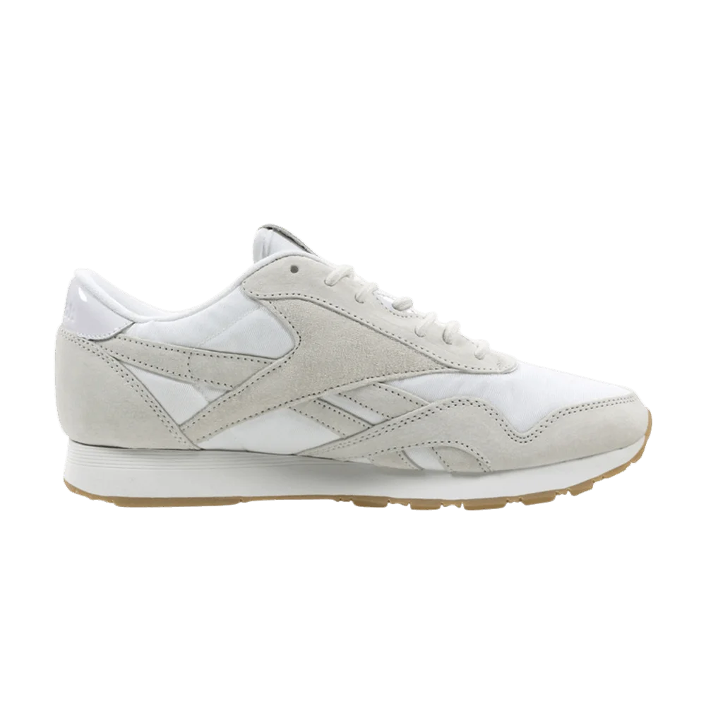 Krossovki-Reebok-Kitsune-x-Classic-Nylon-Arctic-Fox