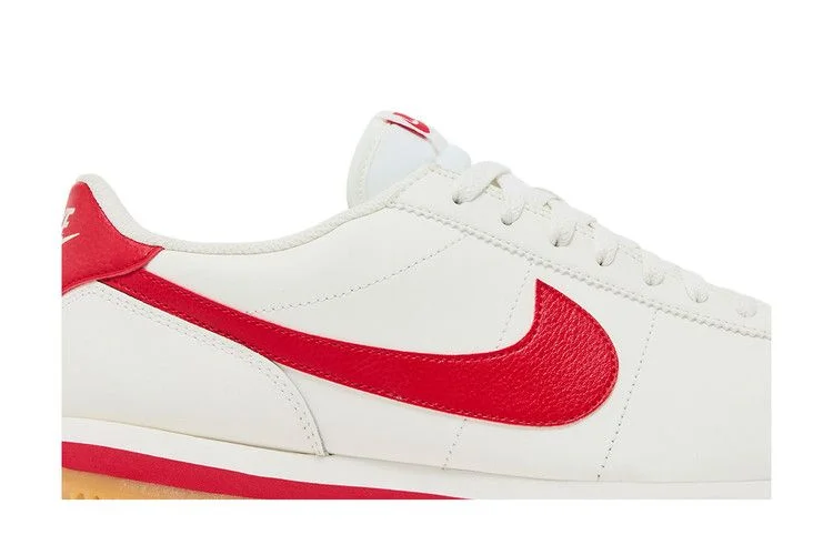 Krossovki-Nike-Cortez-Sail-University-Red-Gum-1
