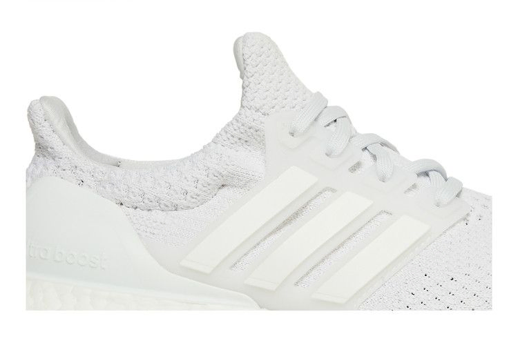 wmns-ultraboost-dna-5-0-triple-white-gv8747_01