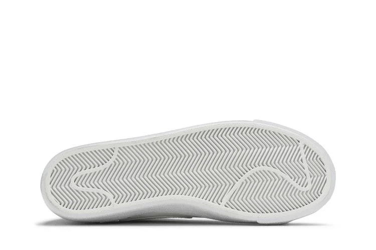 Кроссовки Nike Wmns Blazer Mid '77 SE 'Sisterhood - White Metallic Silver'