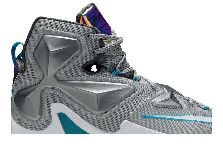 Кроссовки Nike LeBron 13 'Hologram'