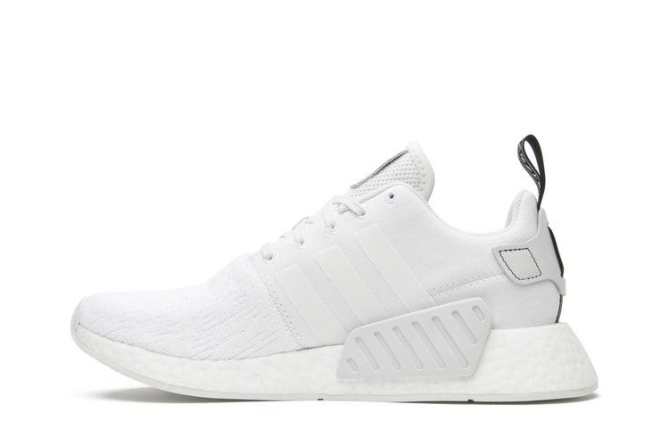 nmd_r2-by9914_04
