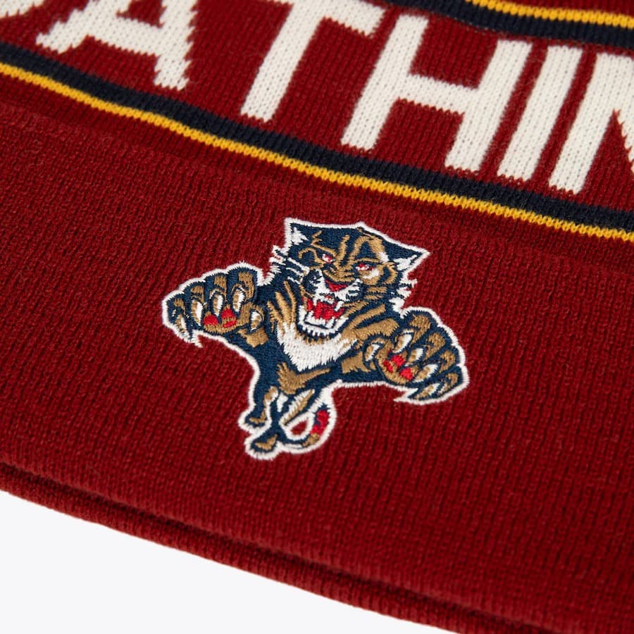 Шапка Mitchell & Ness x Bape Red Florida Panthers Cuffed Knit Pom Hat