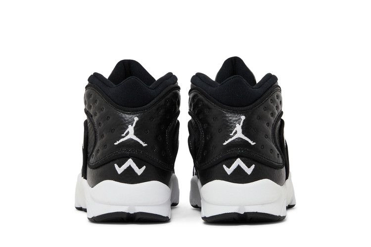 wmns-air-jordan-og-black-toe-133000-001_05