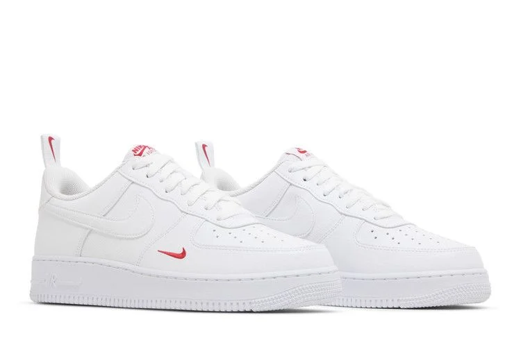 Krossovki-Nike-Air-Force-1-07-Red-Mini-Swoosh-7