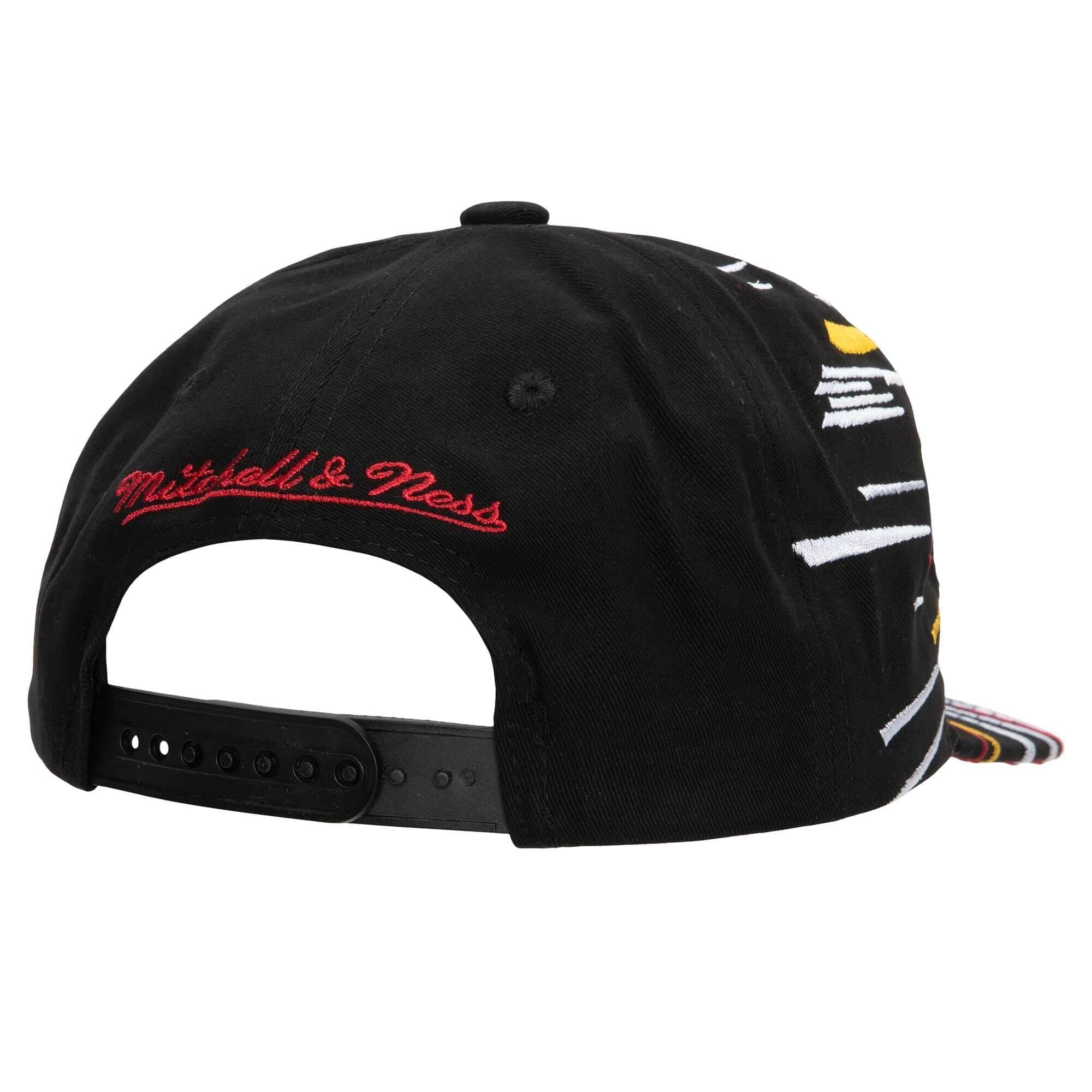Бейсболка Mitchell & Ness Burst Deadstock Snapback HWC Atlanta Hawks Hat