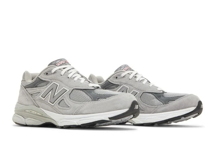 Krossovki-New-Balance-Wmns-990v3-Made-In-USA-Grey-7