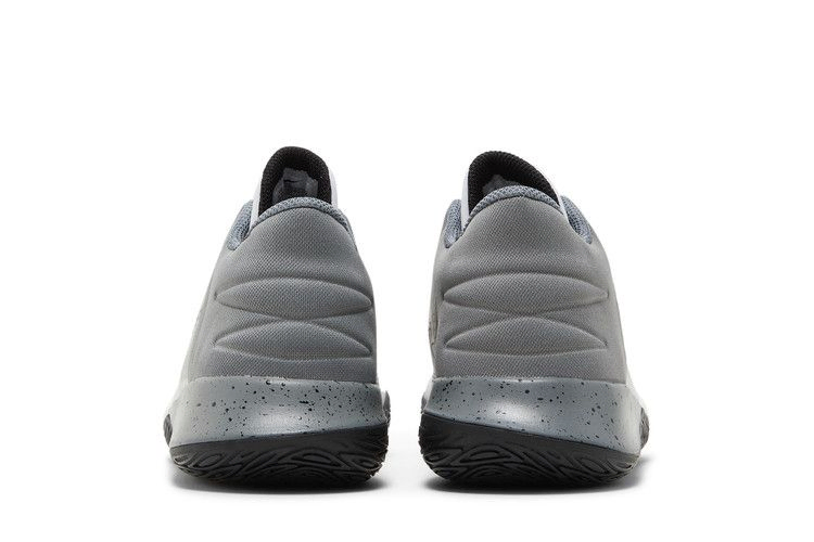 Кроссовки Nike Kyrie Flytrap 5 GS 'White Smoke Grey Chrome'