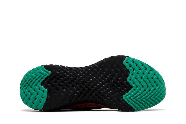 Кроссовки Nike Wmns Epic React Flyknit 2 'Black Ember Glow'