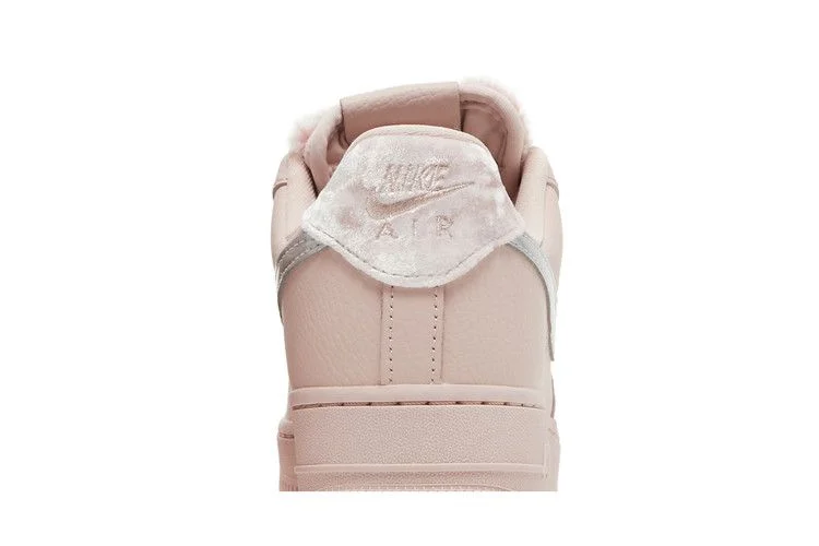 Кроссовки Nike Wmns Air Force 1 '07 'Faux Sherpa Fur'