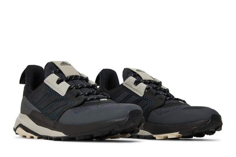 terrex-trailmaker-black-aluminium-fu7237_07