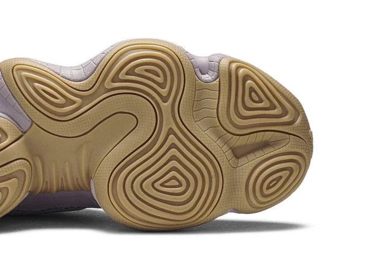 Krossovki-adidas-Yeezy-500-Soft-Vision-4