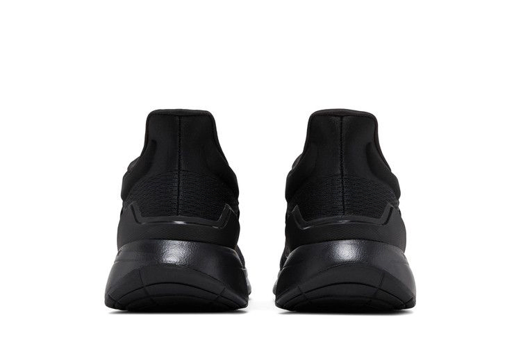 eq21-run-triple-black-h00521_05
