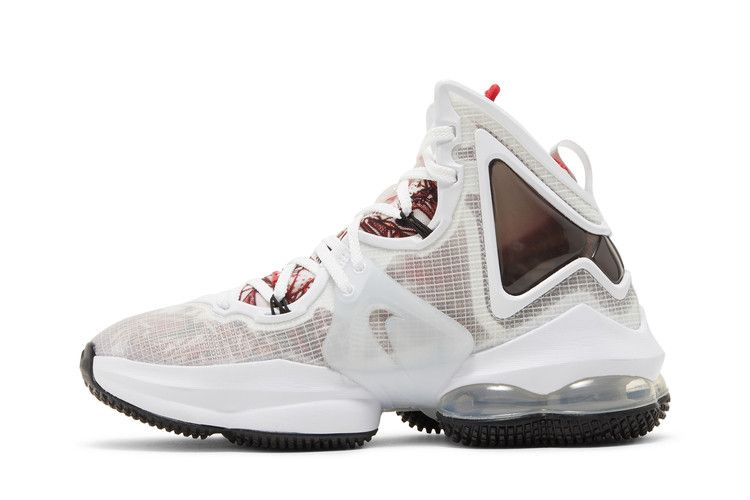 Кроссовки Nike LeBron 19 GS 'Sketch'
