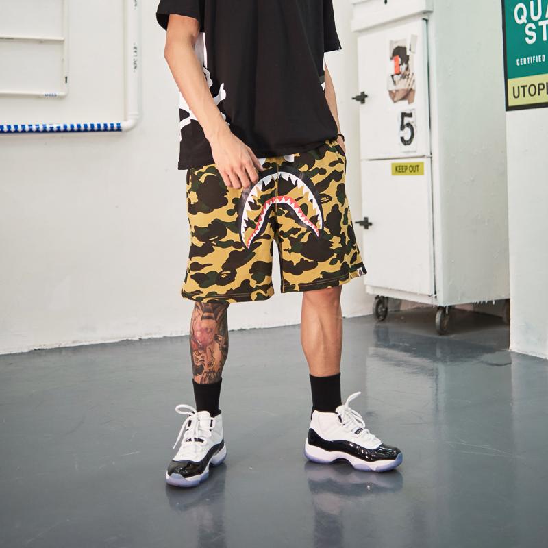 Спортивные шорты BAPE 1st Camo Shark Sweat Shorts Yellow