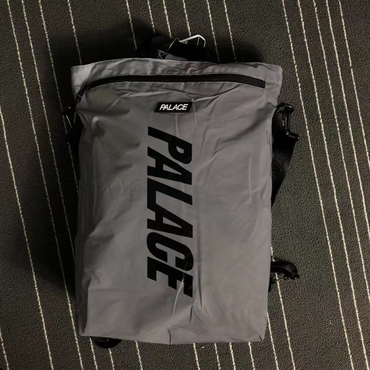 Сумка 2020 Palace Silver Reflective Bag