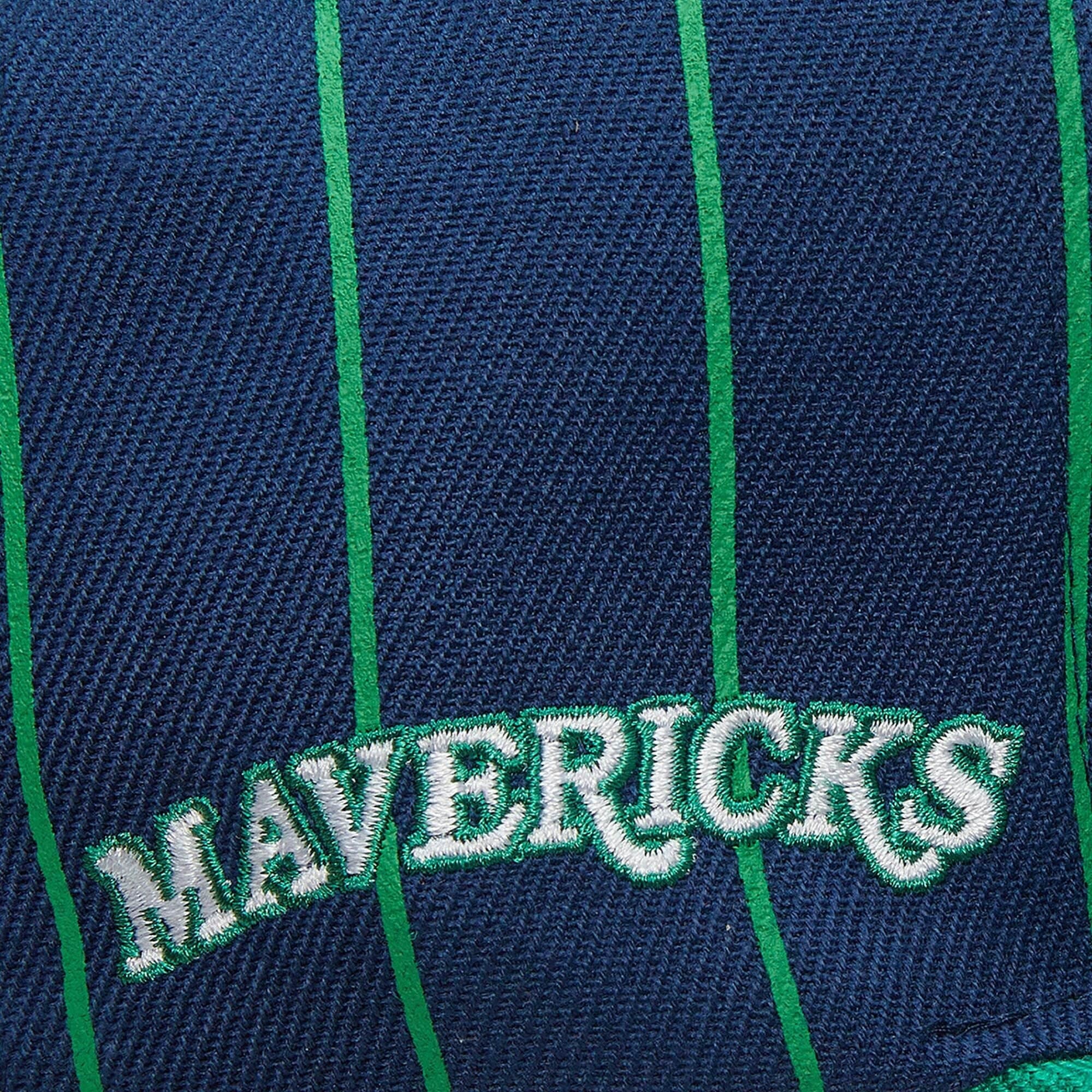 Mitchell-Ness-Team-Pin-Snapback-HWC-Dallas-Mavericks-Hat-2