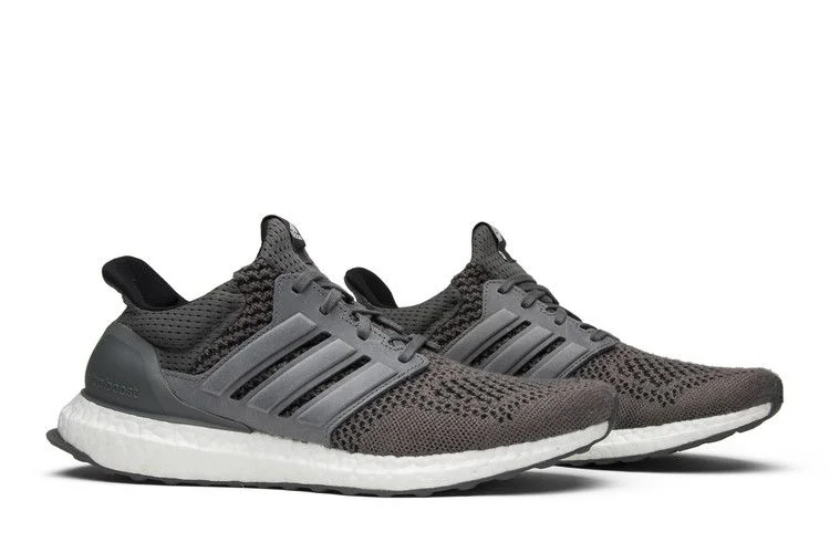 Krossovki-Highsnobiety-x-adidas-UltraBoost-1.0-HIGHSNOB-7