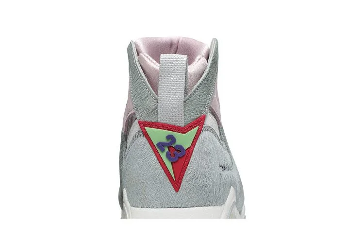 Кроссовки Air Jordan 7 Retro SE 'Hare 2.0'