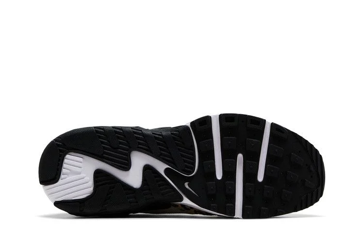 Krossovki-Nike-Wmns-Air-Max-Excee-Leopard-3