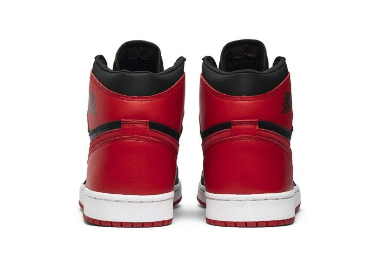 Кроссовки Air Jordan 1 Retro 'Bred' 2001