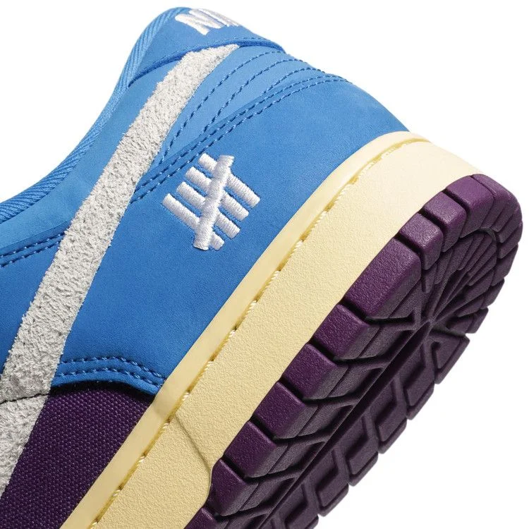 Krossovki-Undefeated-x-Nike-Dunk-Low-SP-5-On-It-9