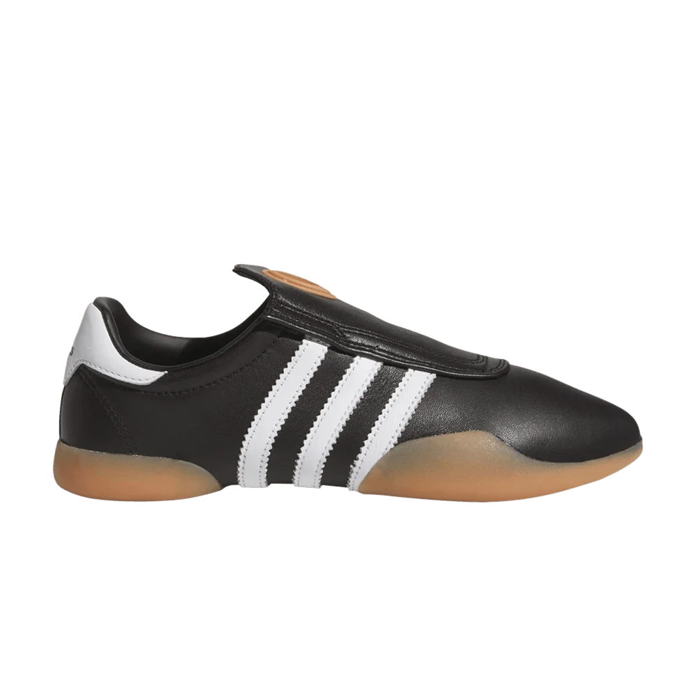 Krossovki-adidas-Wmns-Taekwondo-Mei-Black-White-Gum