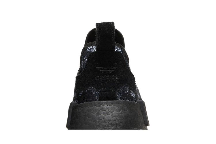 Кроссовки Neighborhood x adidas NMD_R1 'Black Paisley Bandana'