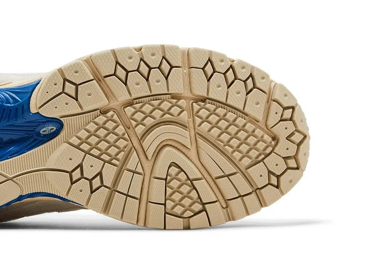 Кроссовки New Balance 2002R 'Sandstone Timberwolf'