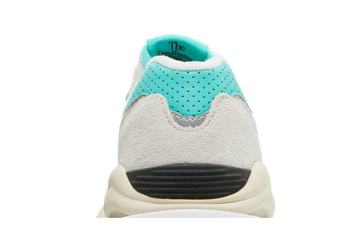 Кроссовки New Balance Wmns 57/40 'Sea Salt Summer Jade'