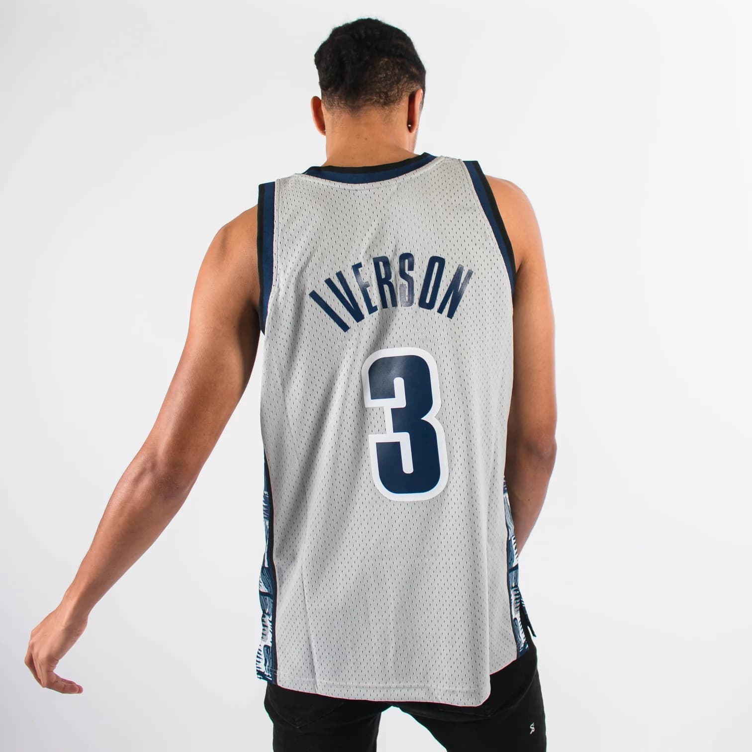 Mitchell-Ness-Allen-Iverson-Georgetown-Hoyas-College-NCAA-Swingman-Jersey-1