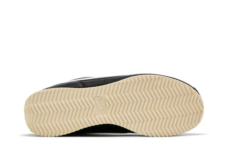 Krossovki-Nike-Wmns-Cortez-23-Black-Sail-3