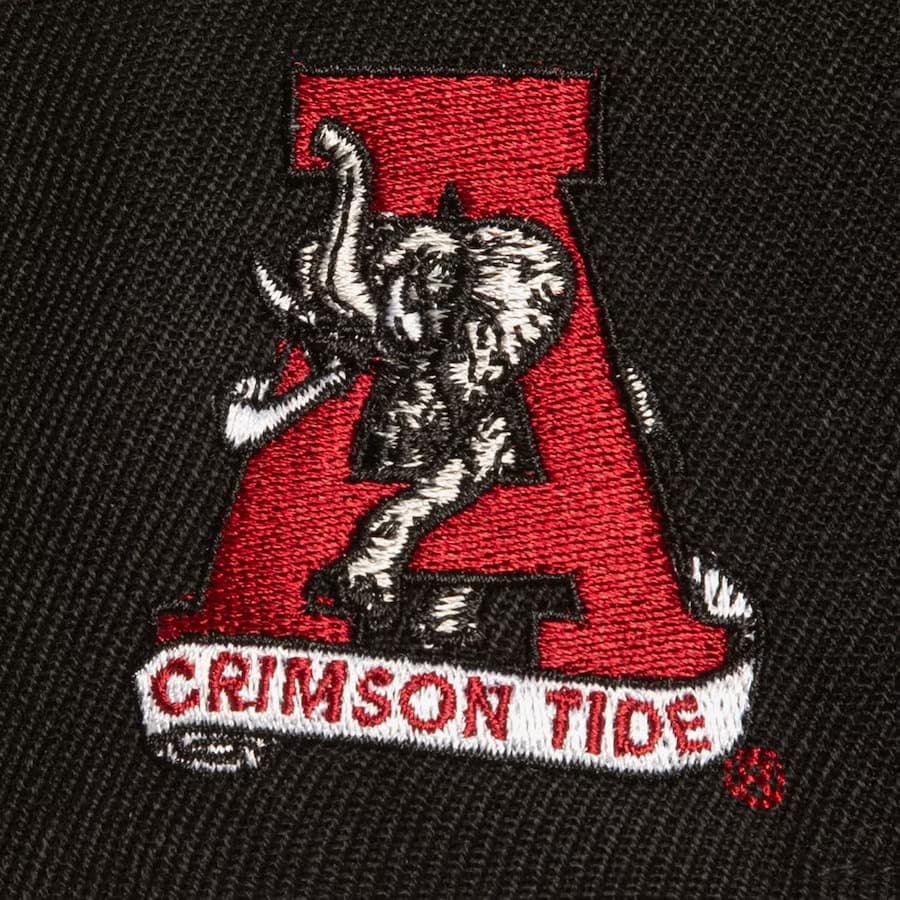 Бейсболка Mitchell & Ness Black Alabama Crimson Tide Vault Collection Triple Play Snapback Hat
