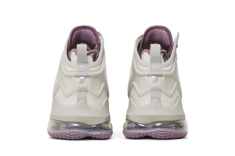 Кроссовки Nike LeBron 19 'The Cast'