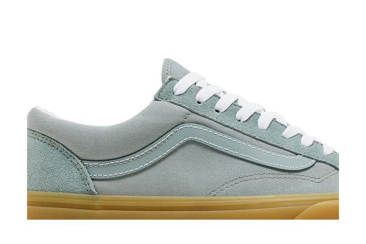 style-36-green-milieu-gum-vn0a54f6yv2_01