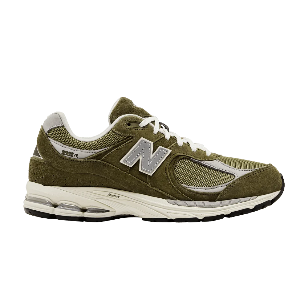 Krossovki-New-Balance-2002R-Green-Footlocker-Exclusive
