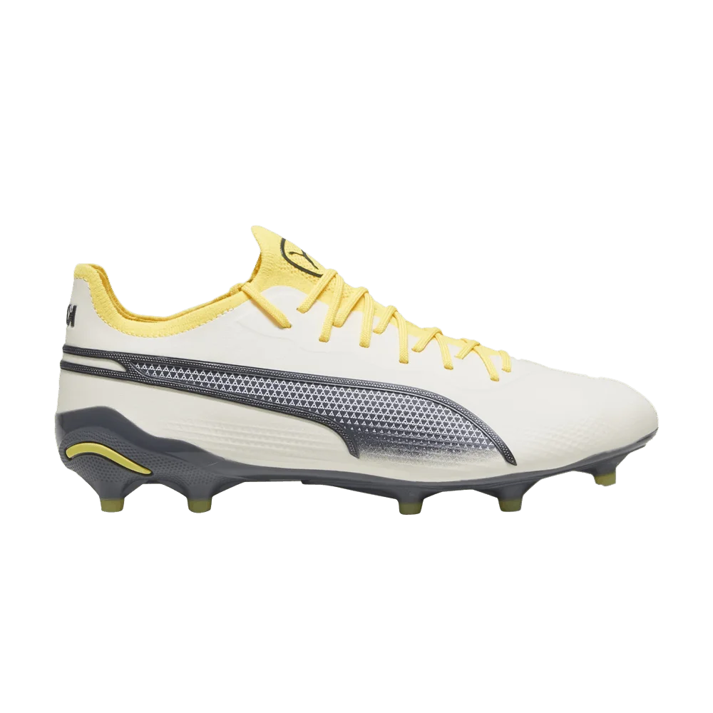 Krossovki-Puma-King-Ultimate-FG-AG-Voltage-Pack