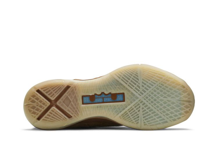 lebron-10-ext-qs-brown-suede-607078-200_03