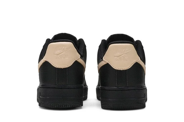 Кроссовки Nike Wmns Air Force 1 '07 LE 'Black Crimson Tint'