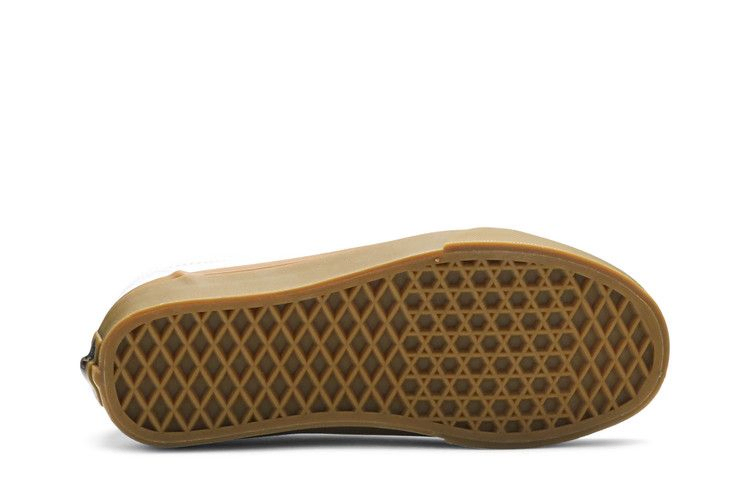old-skool-gum-sole-vn0a31z9l0g_03