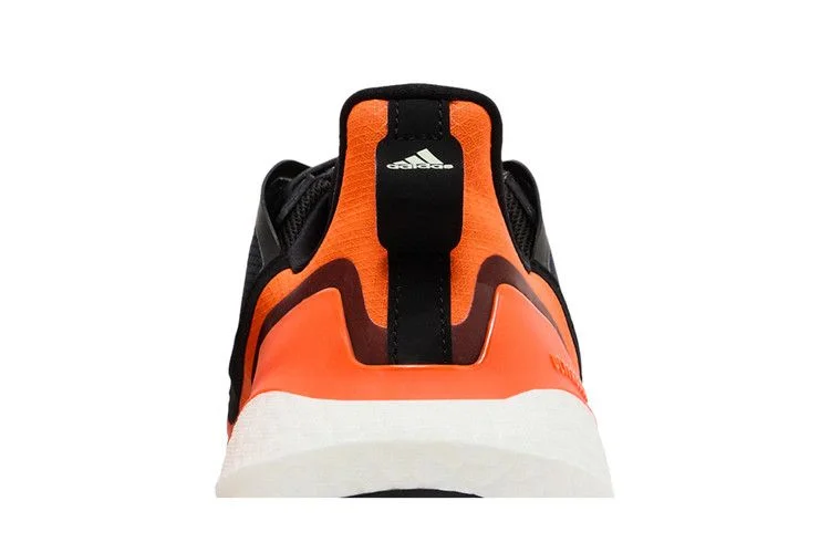 Krossovki-adidas-UltraBoost-22-GORE-TEX-Impact-Orange-Black-6