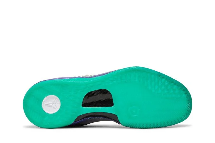 Krossovki-Nike-Kobe-8-iD-3