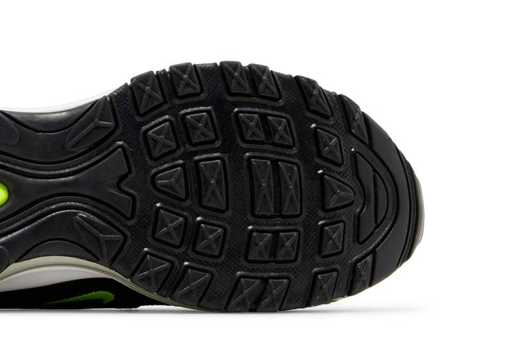 air-max-97-gs-platinum-black-volt-921522-030_04